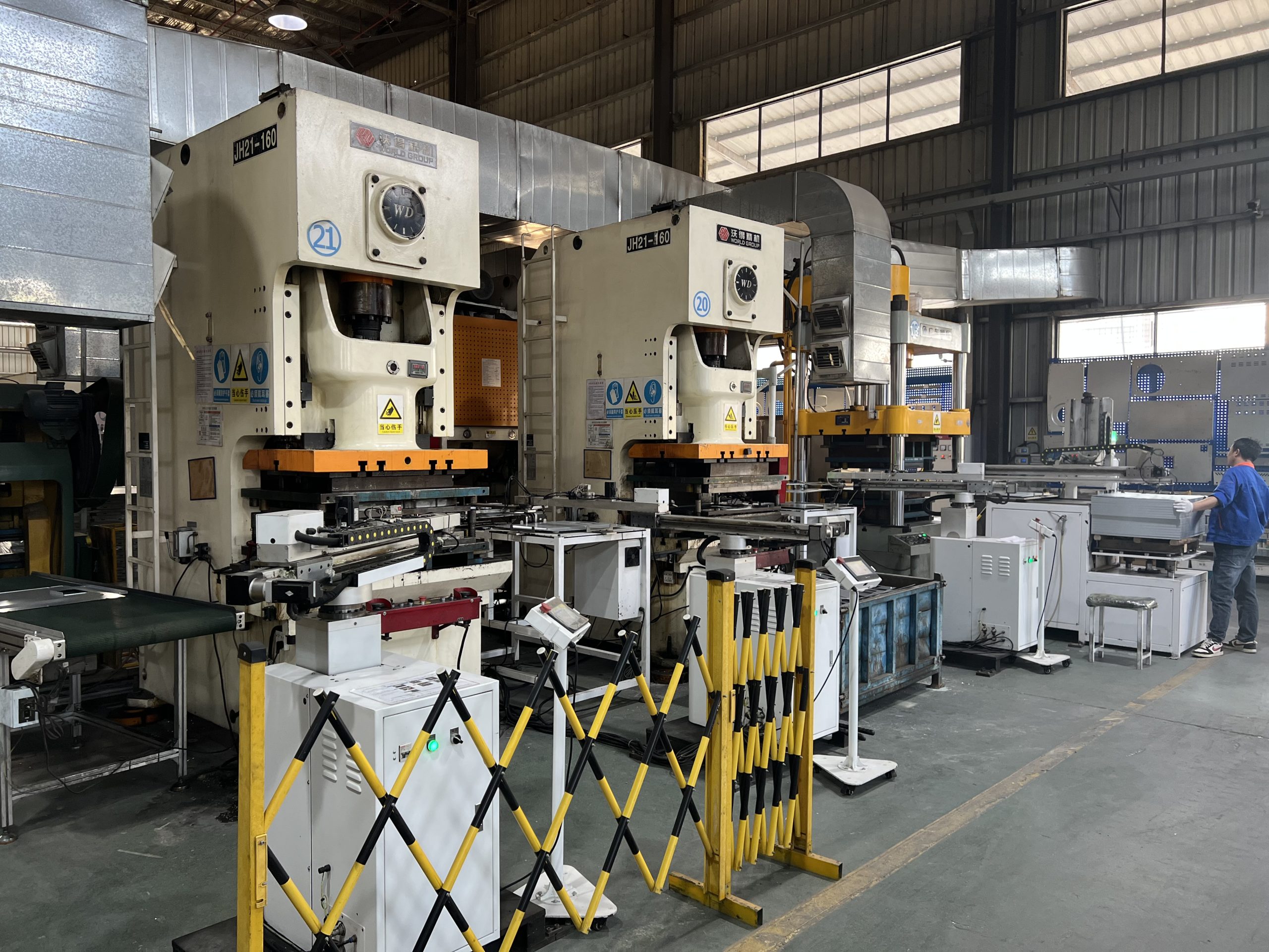 Automatic stamping production line