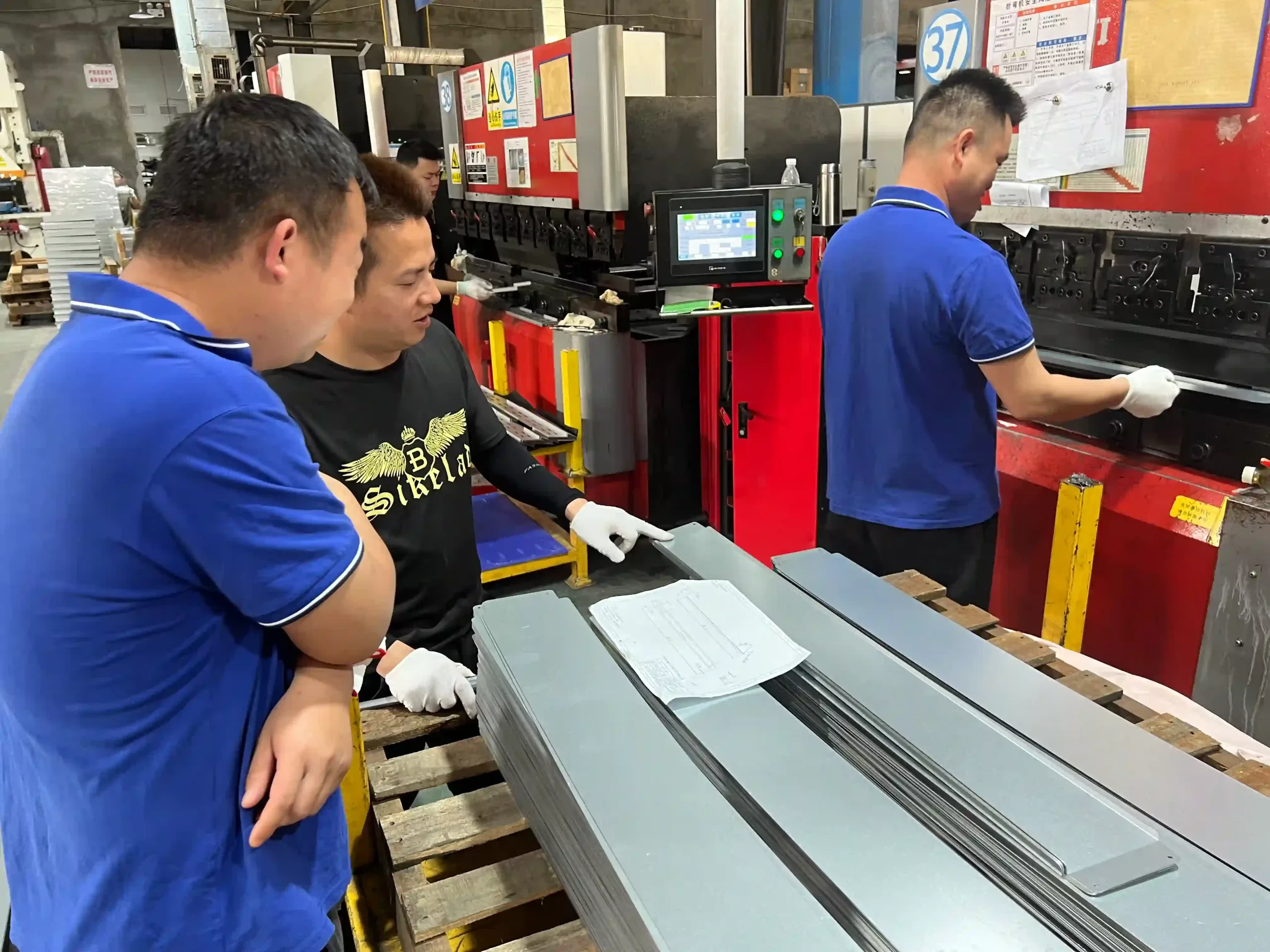 Bending team communication and handling