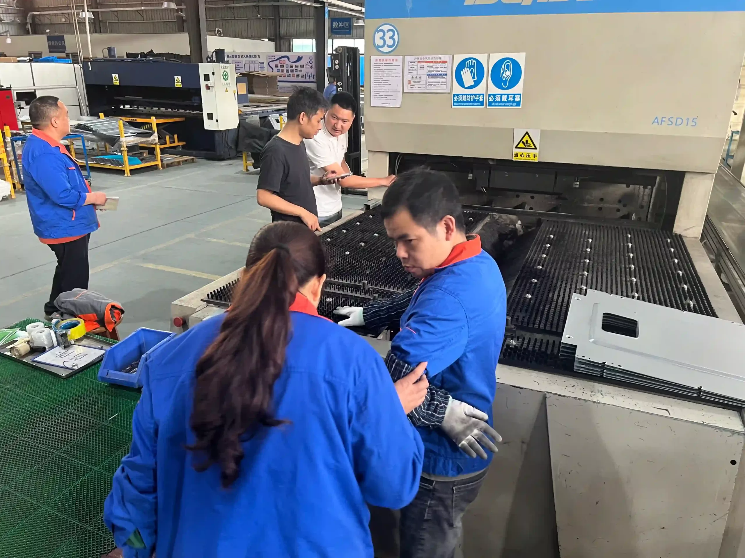 Communication and handling within the stamping team