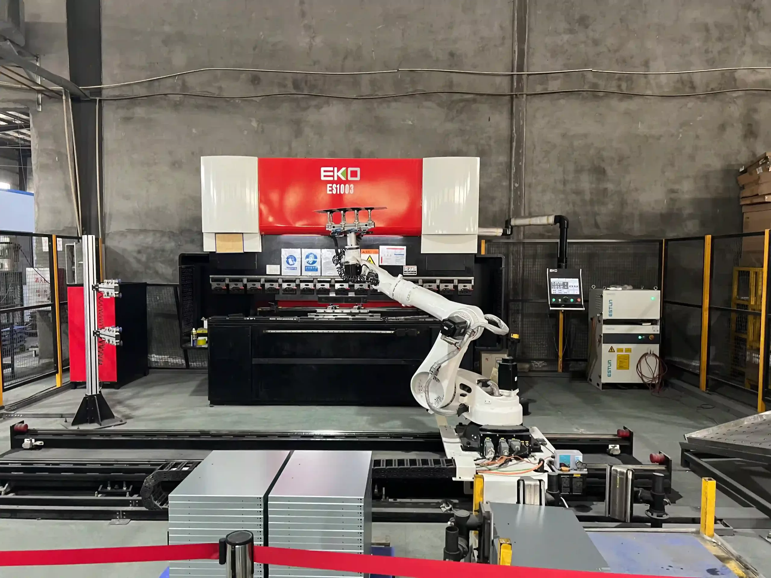 Robot bending machine working screen