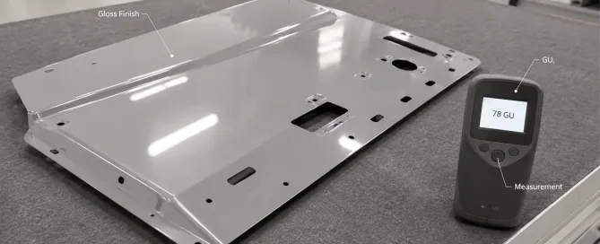 Gloss finish on sheet metal with gloss meter and reflected light